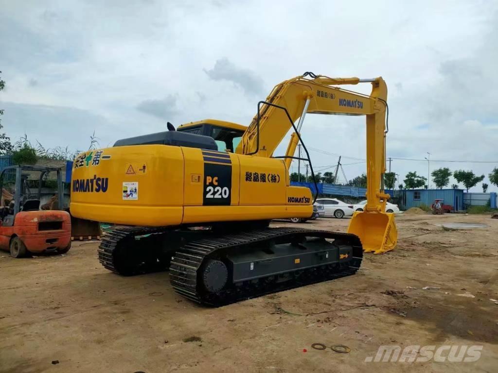 Komatsu PC 220 Bageri gusjeničari