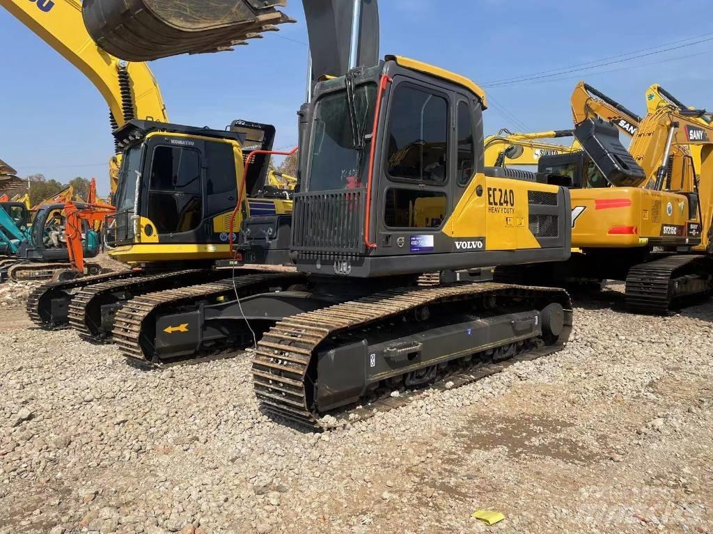 Volvo ec240 Bageri dugog dosega
