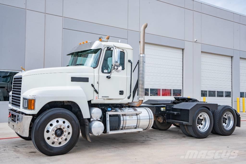 Mack Pinnacle 64T Traktorske jedinice