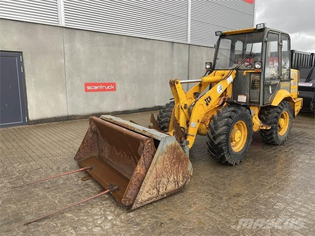 JCB 407 Višenamjenski utovarivači