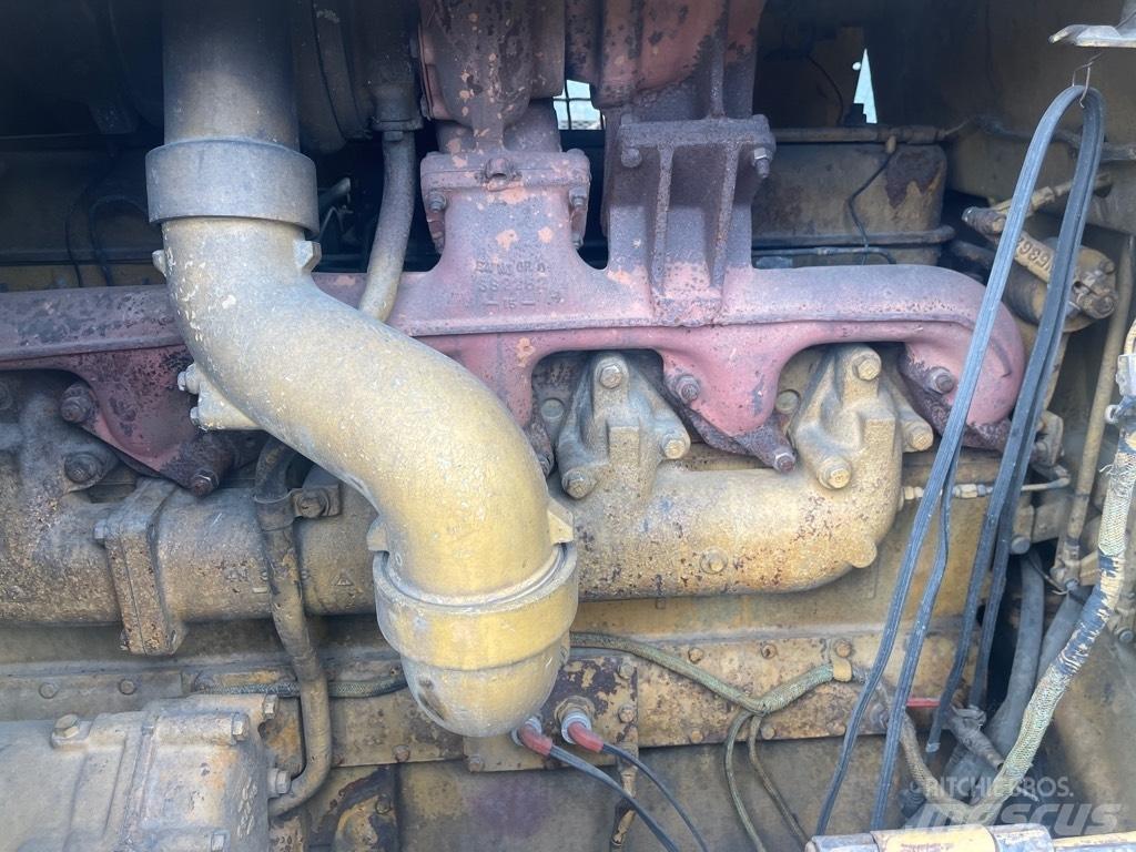 CAT D 8 K Buldožeri gusjeničari