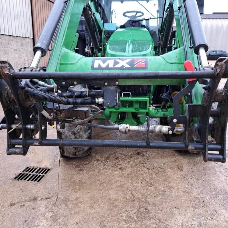 John Deere 6120M Traktori