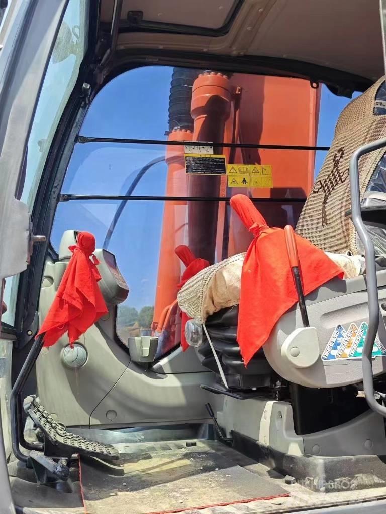Hitachi ZX200 Bageri gusjeničari