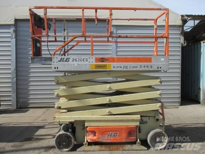 JLG 2630 ES Škaraste platforme