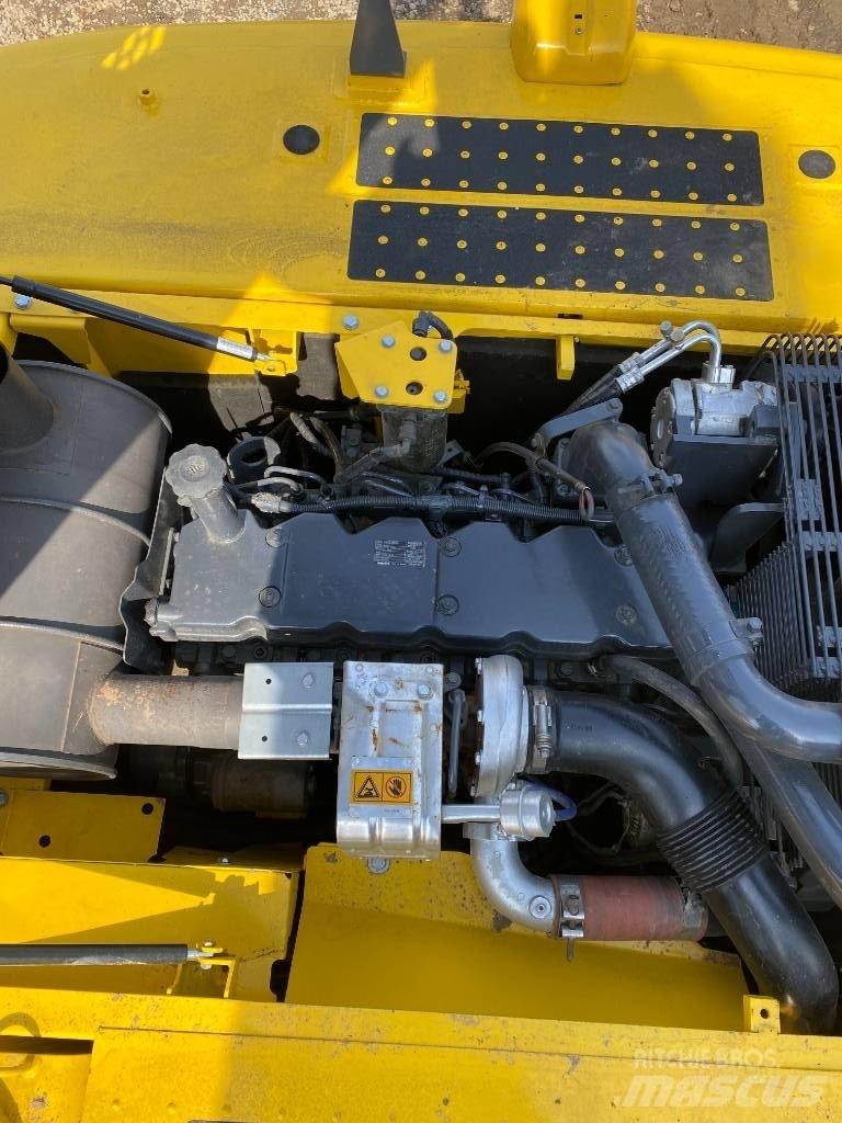 Komatsu 240LC-8 Bageri gusjeničari