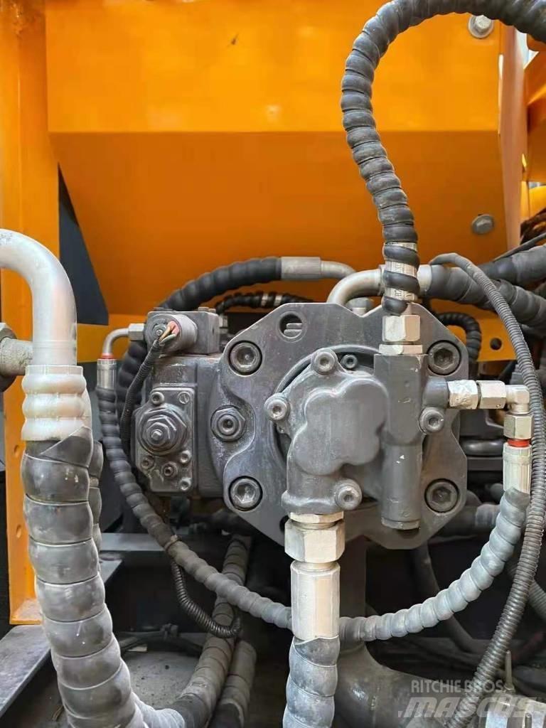 Sany SY 135 C Bageri gusjeničari