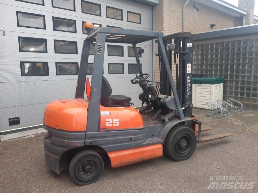 Toyota 6 FDF 25 Dizelski viličari