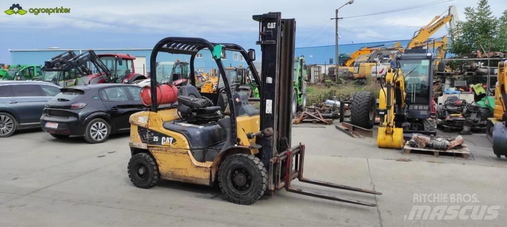 CAT GP 25 N Plinski viličari