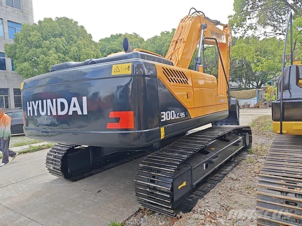 Hyundai R300LC-9S Bageri gusjeničari