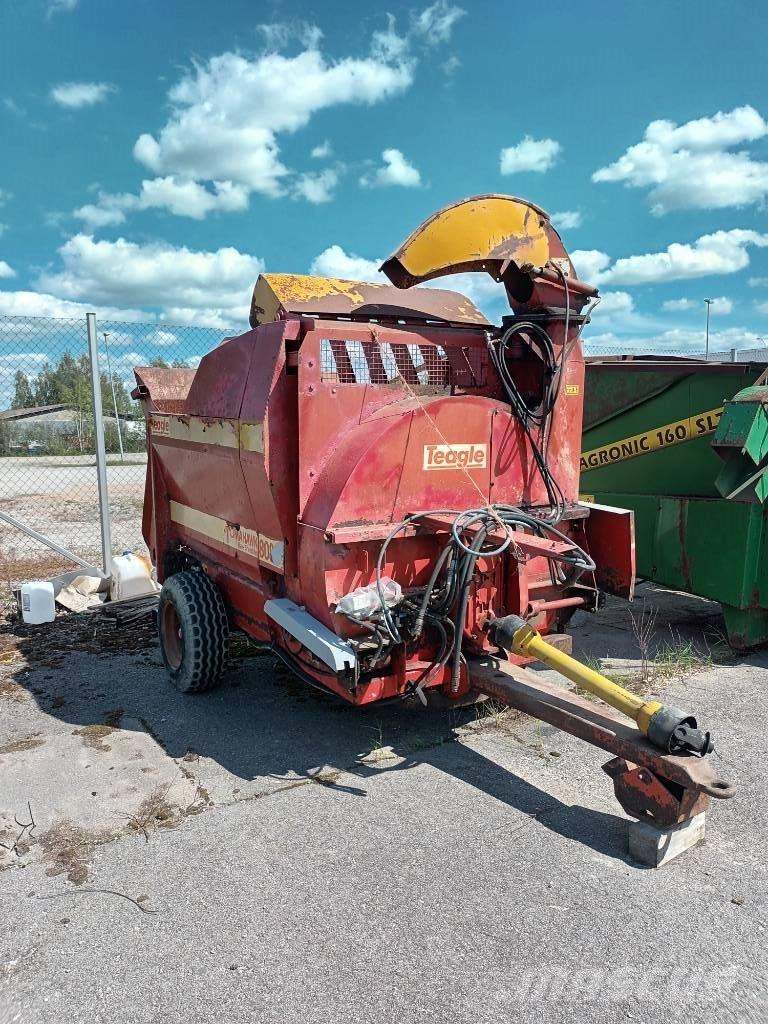 Tomahawk 808 Rezači za bale, rezači i mašine za odmotavanje bala