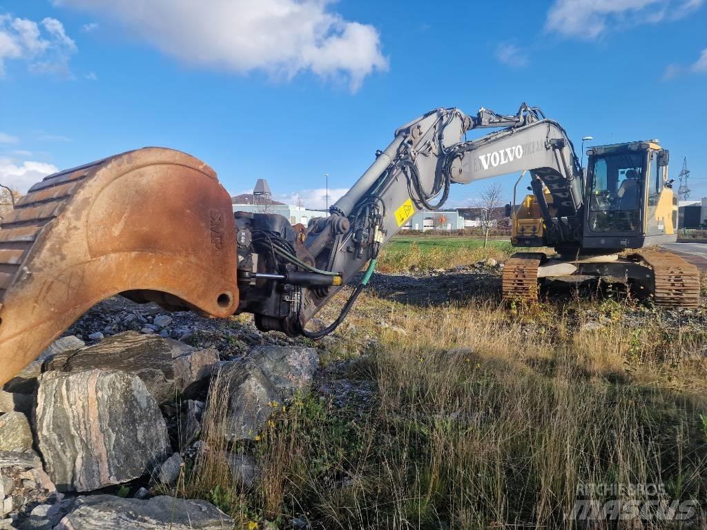 Volvo 220E Bageri gusjeničari