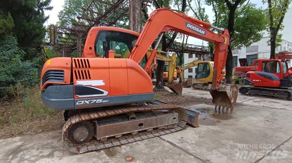 Doosan DX 75-9 C Bageri gusjeničari