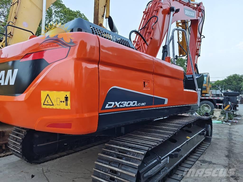 Doosan DX 300 LC Bageri gusjeničari