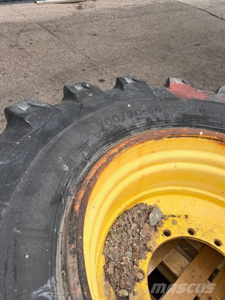Nokian 700/70-34 Gume, kotači i naplatci