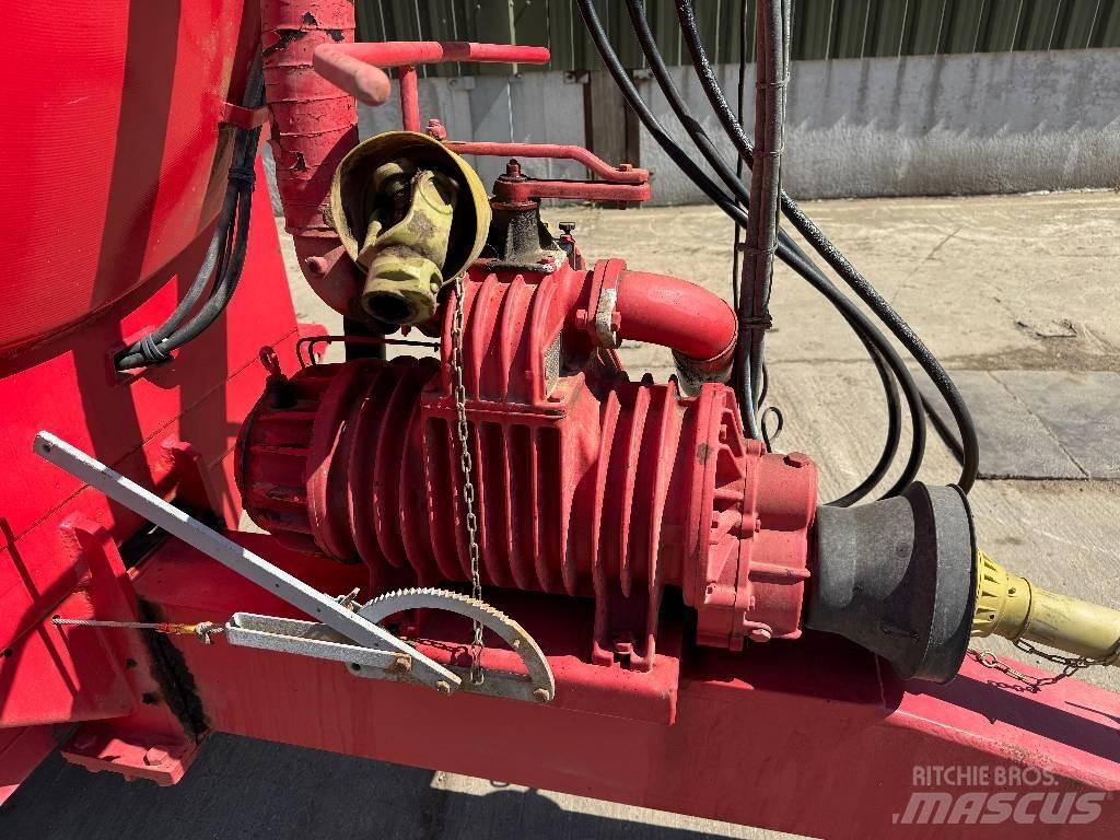 Hi-Spec 2500 Tanker Cisterne za gnojnicu