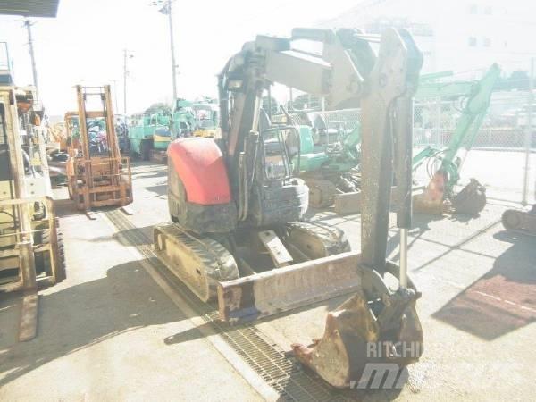 Komatsu PC30UU-3 Mini bageri <7t