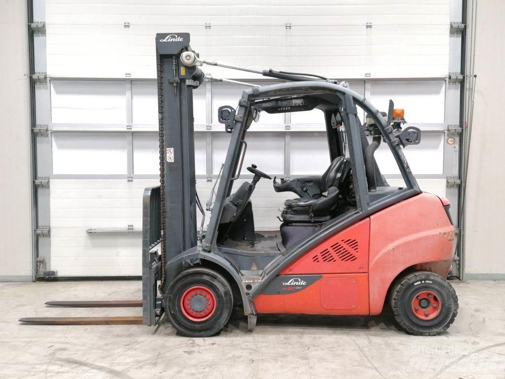 Linde H30D-02 Dizelski viličari