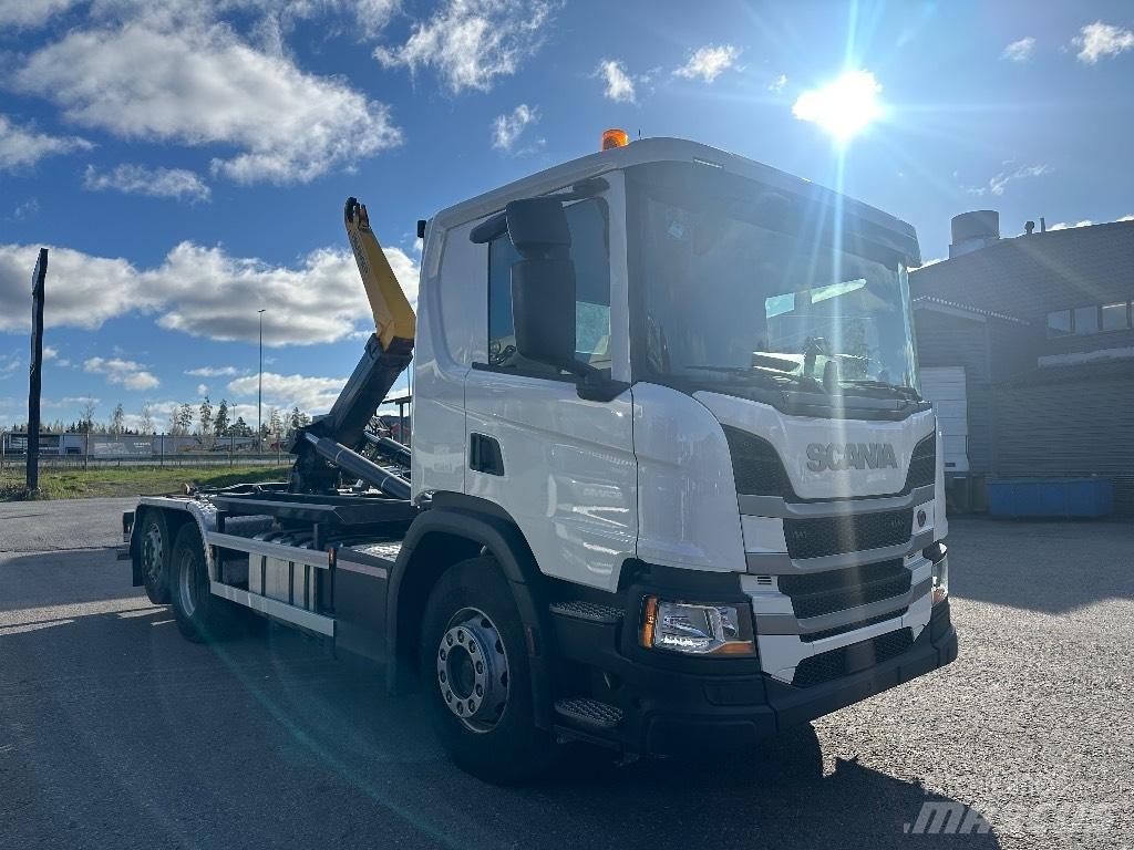 Scania P 360 Rol kiper kamioni s kukama za dizanje