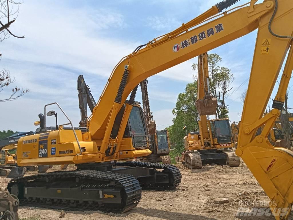 Komatsu PC 240 Bageri gusjeničari