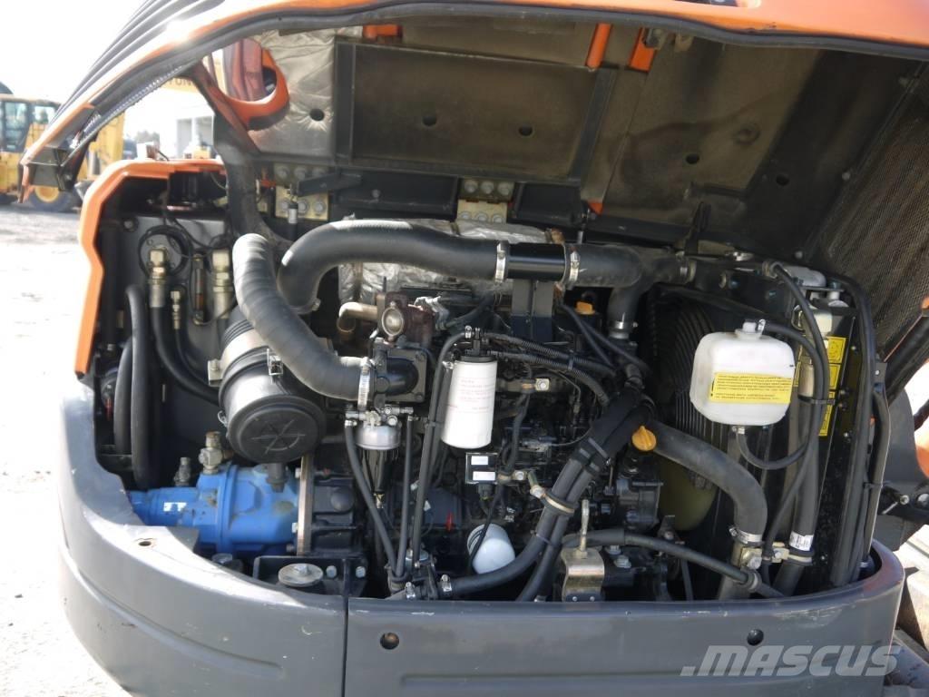 Doosan DX 60 R Mini bageri <7t