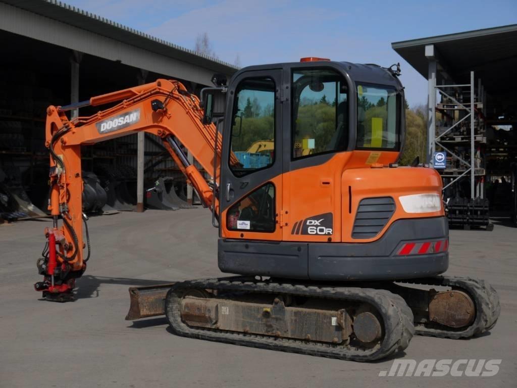 Doosan DX 60 R Mini bageri <7t