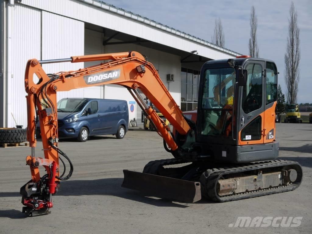 Doosan DX 60 R Mini bageri <7t