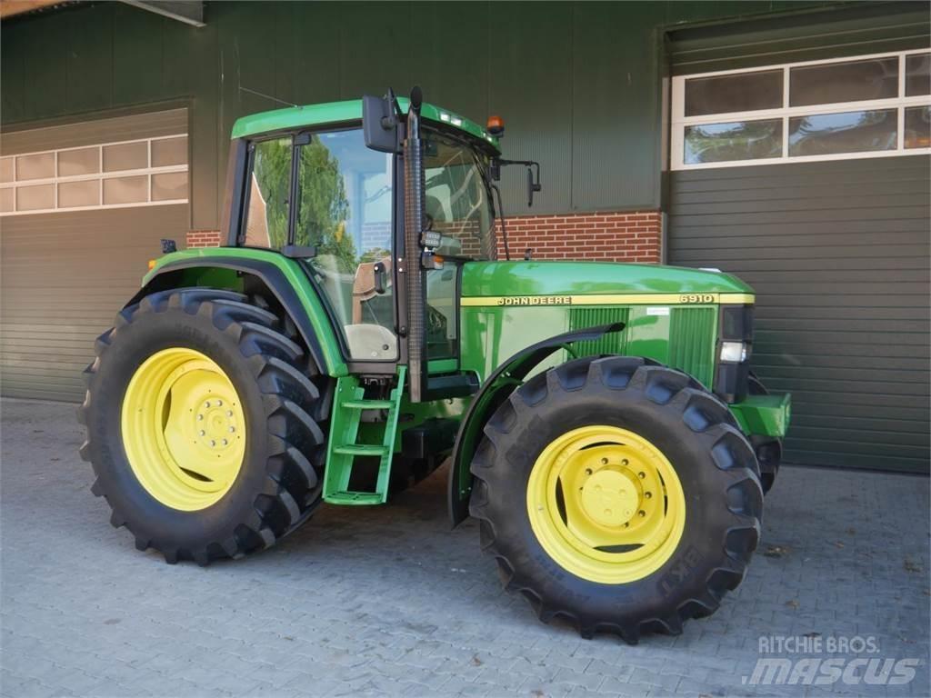 John Deere 6910 PQ Traktori