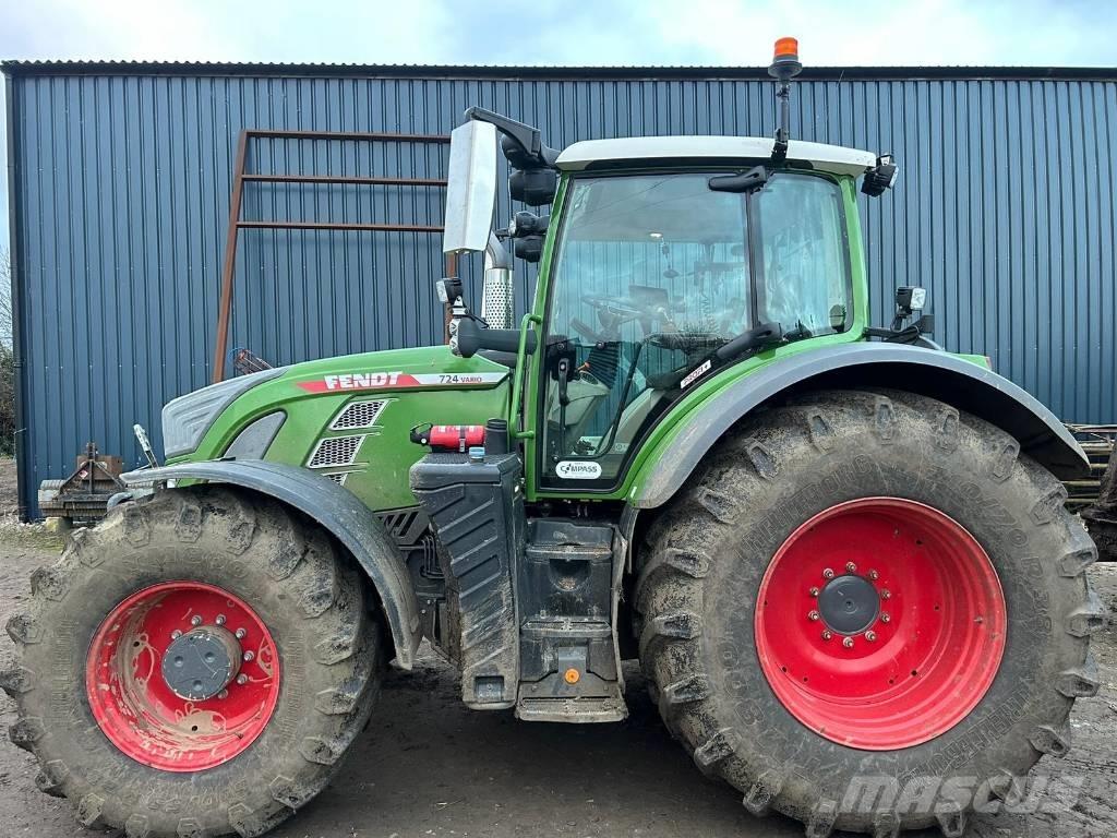 Fendt 724 Profi Plus Traktori