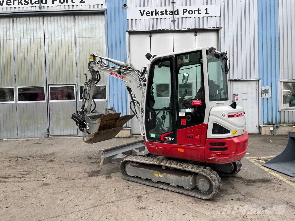 Takeuchi TB 235-2 Mini bageri <7t