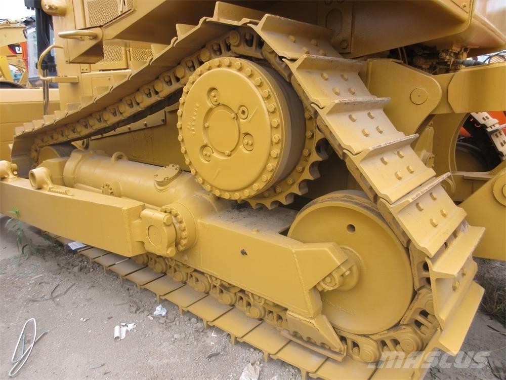 CAT D 8 N Buldožeri gusjeničari