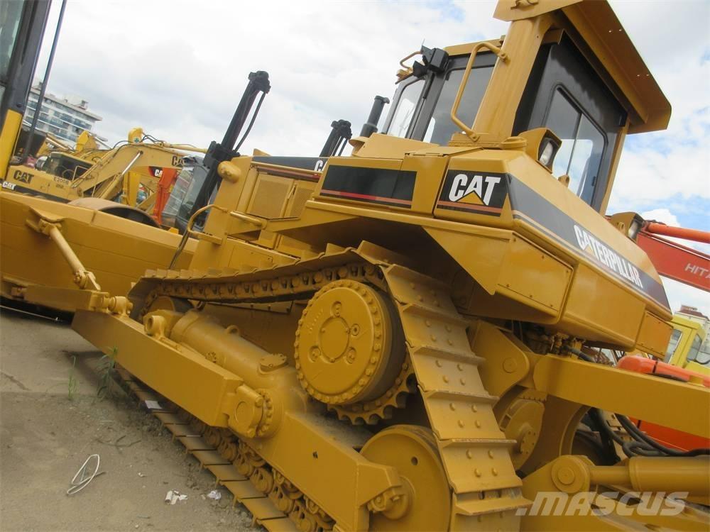 CAT D 8 N Buldožeri gusjeničari