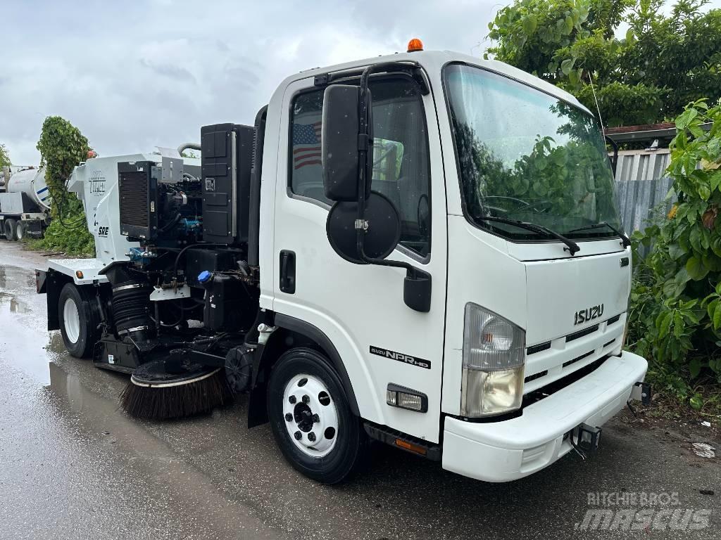 Isuzu NPR HD Kamioni za čišćenje ulica