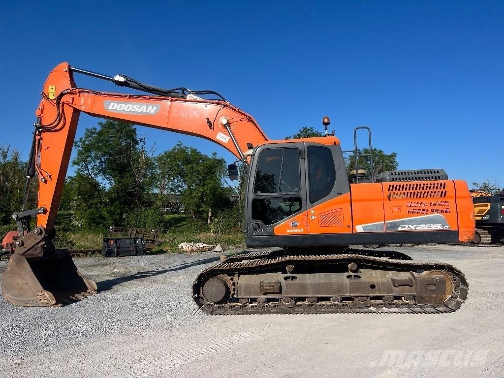 Doosan DX 225 LC-5 Bageri gusjeničari