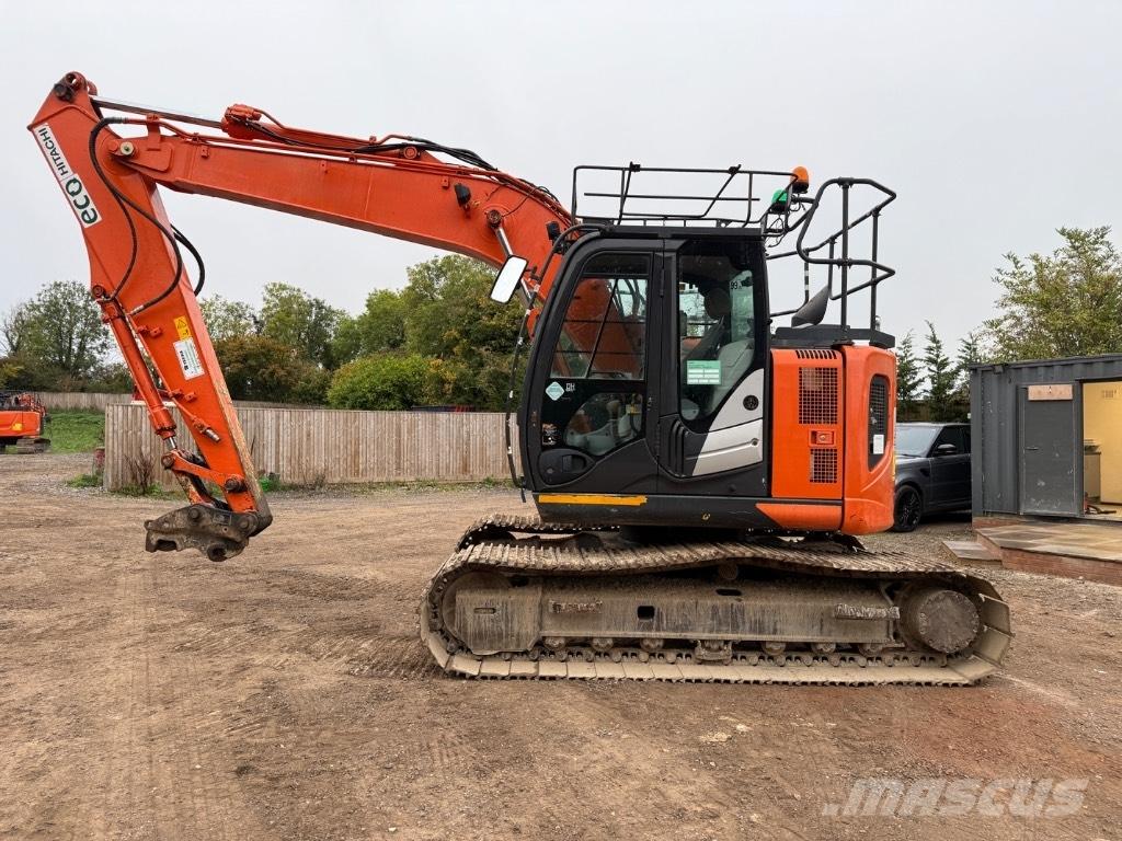 Hitachi ZX 135 US-6 Bageri gusjeničari