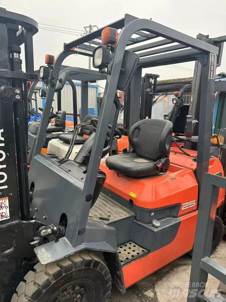 Toyota FD 20 Dizelski viličari