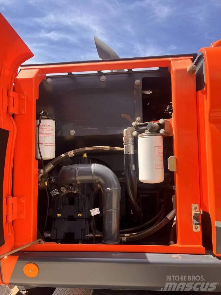 Doosan DH150W Bageri na kotačima