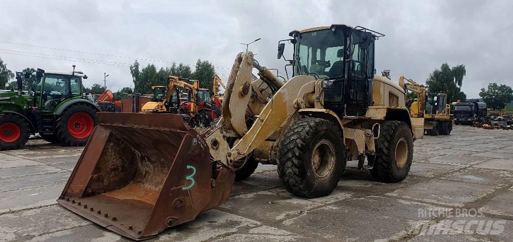 CAT 938M Utovarivači na kotačima