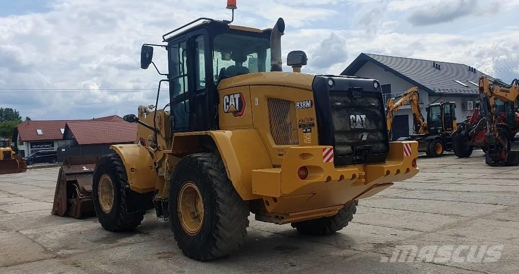 CAT 938M Utovarivači na kotačima