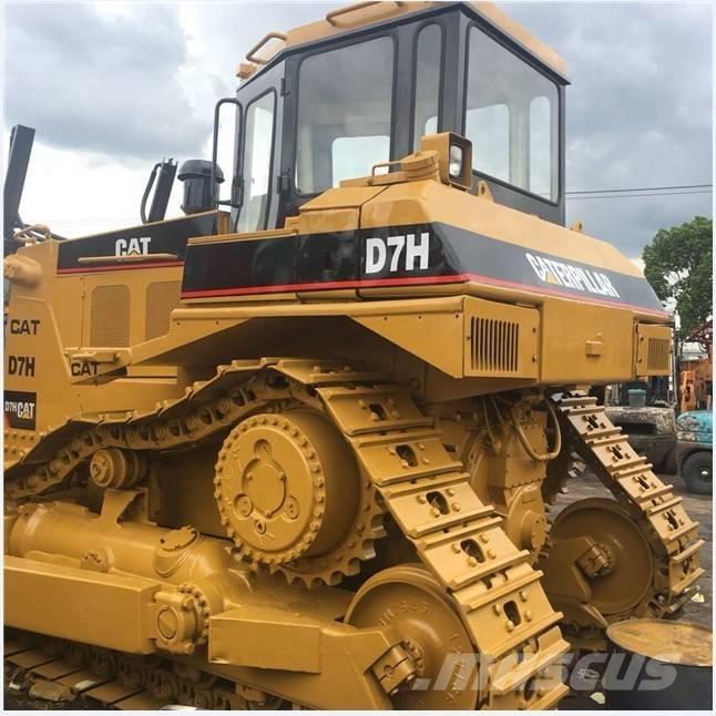 CAT D7H Buldožeri gusjeničari