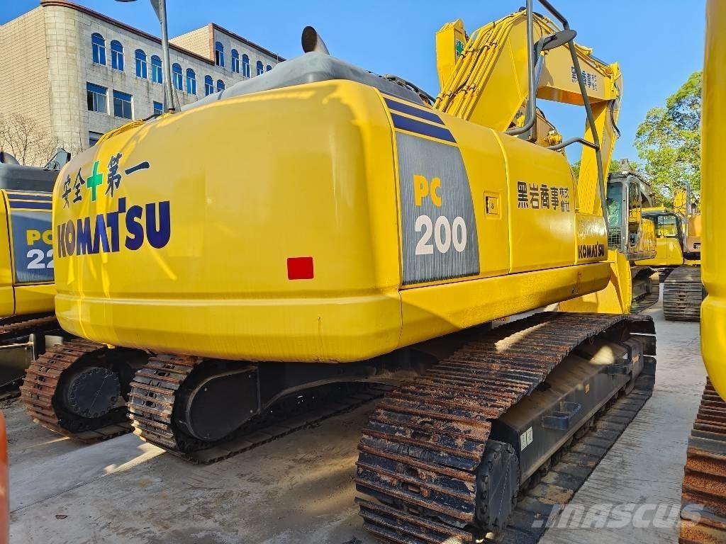 Komatsu PC 200-8 Bageri gusjeničari
