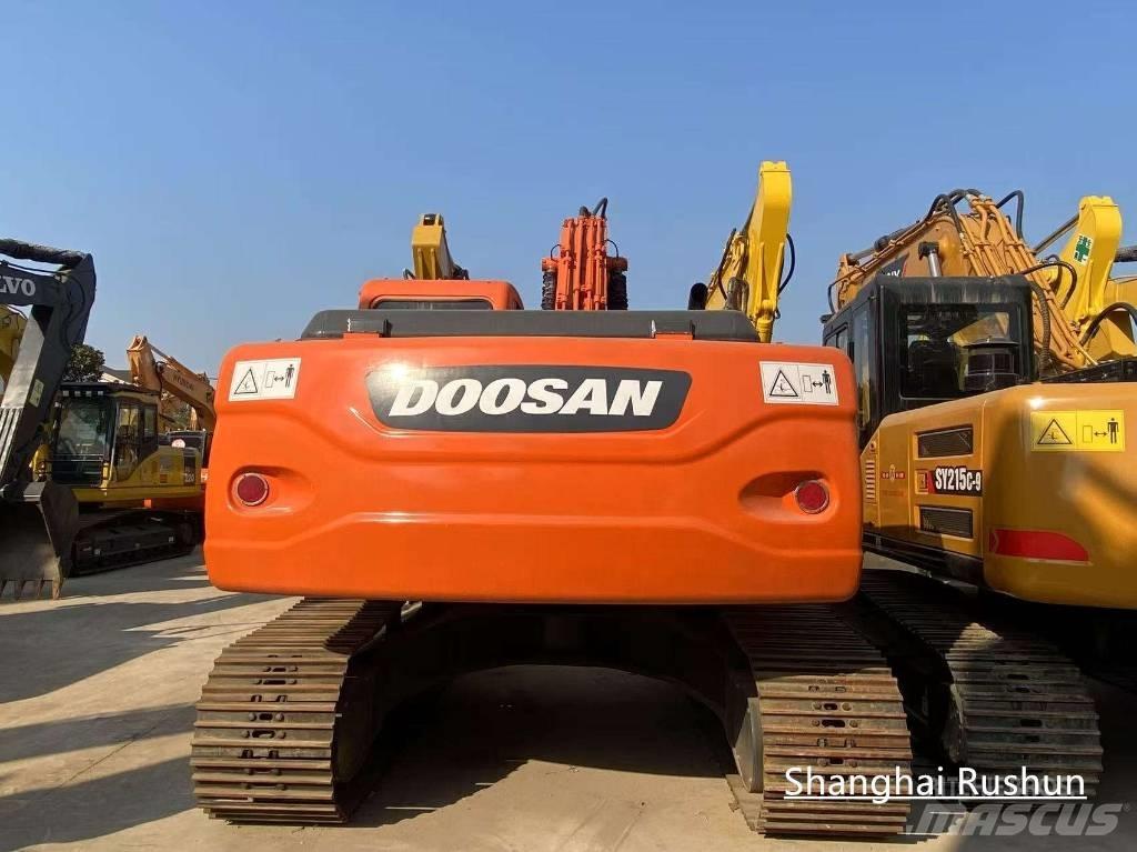 Doosan 225LC-9 Bageri gusjeničari