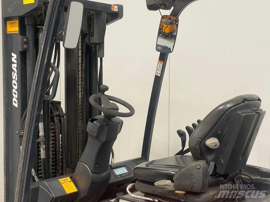 Doosan B35X-7 Električni viličari