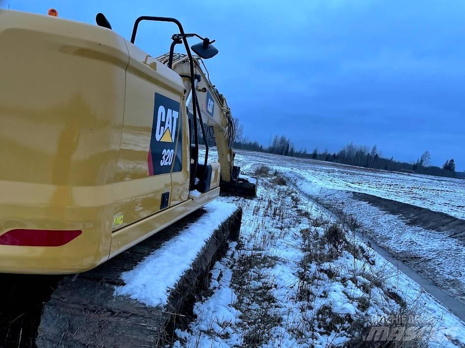 CAT 320 Bageri gusjeničari