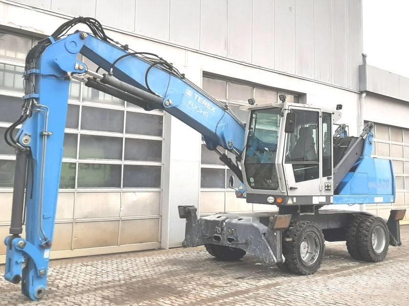 Fuchs MHL 320 D Bageri za manipuliranje materijalom / otpadom