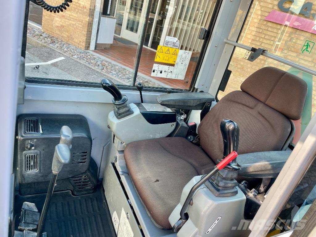 New Holland E 18 C Mini bageri <7t