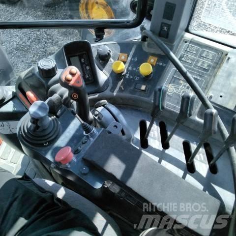New Holland TM 165 Traktori