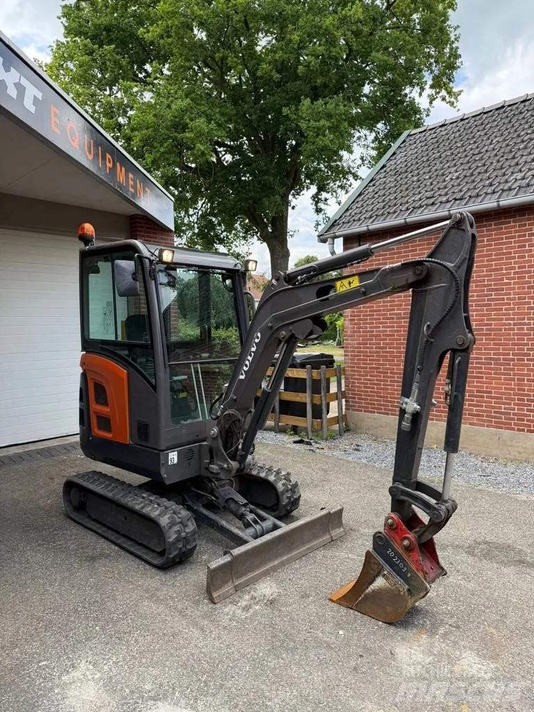 Volvo EC 18 D Mini bageri <7t