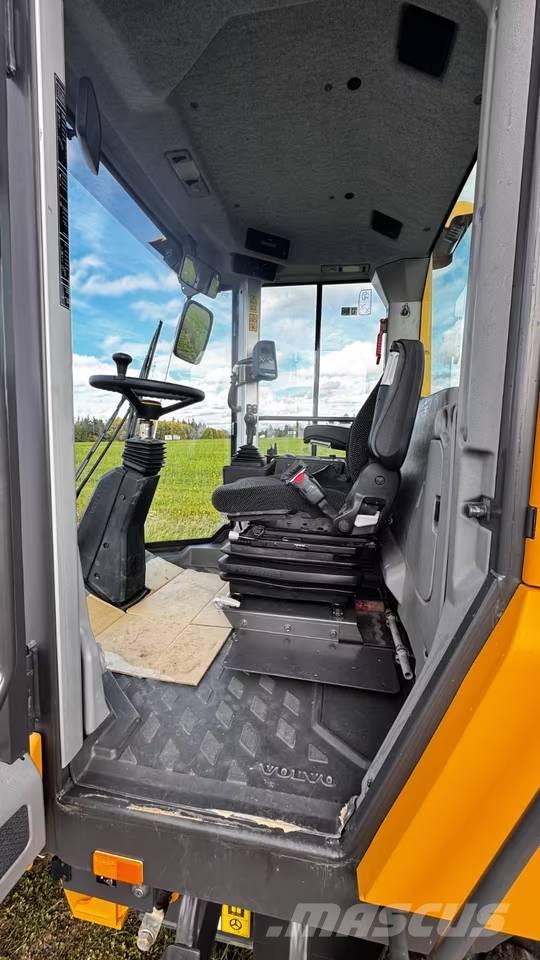 Volvo SD75B Valjci sa jednim bubnjem