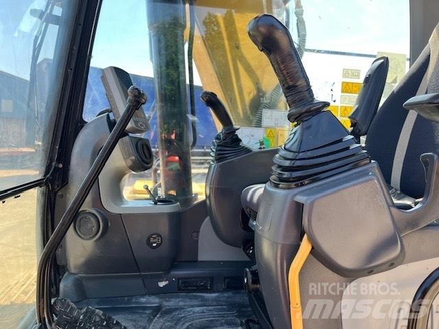 CAT 313 F LGC Bageri gusjeničari