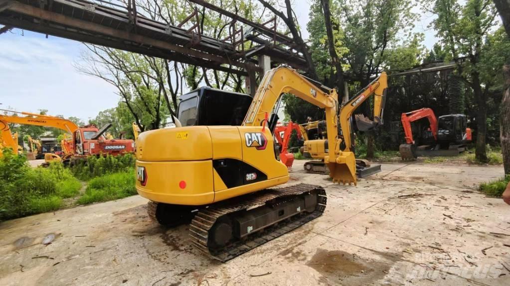 CAT 307 Bageri gusjeničari
